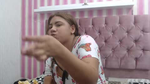 Snapshot of _penelope_19 chatting on 22, 4, 2026 _penelope_19 online show from 22, 4, 2026