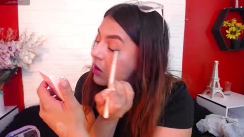 Laura online show from 17, 10, 2025