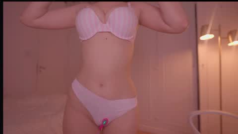 Snapshot of _protea chatting on 21, 4, 2026 Eva online show from 21, 4, 2026