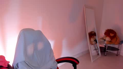 Snapshot of _rachell1 chatting on 18, 10, 2025 Stefany online show from 18, 10, 2025