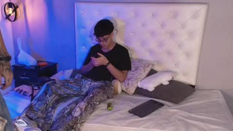 Snapshot of _realwav chatting on 16, 12, 2025 wav online show from 16, 12, 2025