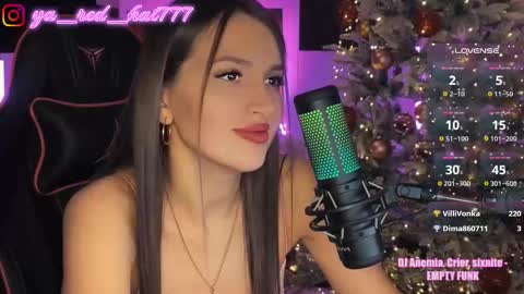 Snapshot of _red_hat_7 chatting on 24, 11, 2025 -RED HAT- online show from 24, 11, 2025