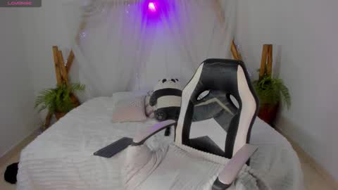 Snapshot of _redmoon chatting on 22, 12, 2025 Moon online show from 22, 12, 2025