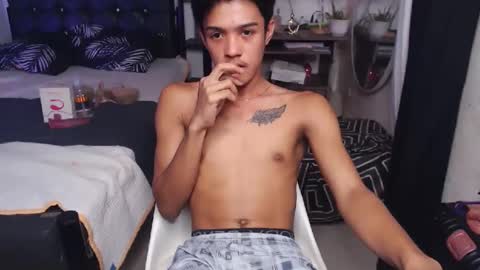 Snapshot of _robinmartinxx chatting on 27, 2, 2025 _robinmartinxx online show from 27, 2, 2025