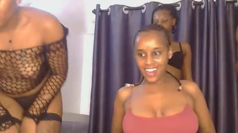  Roxxana online show from 2, 6, 2026