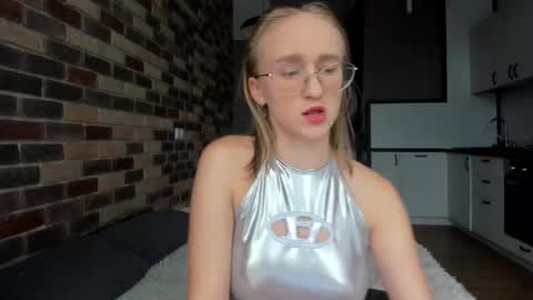 Snapshot of _ruby_kim chatting on 25, 10, 2025 Ruby online show from 25, 10, 2025