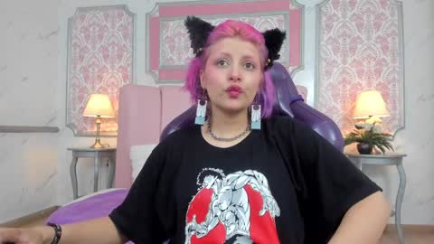 Snapshot of _saakuraa_ chatting on 5, 12, 2024 1430 2100 -5 online show from 5, 12, 2024