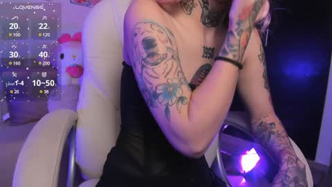   online show from 24, 1, 2025