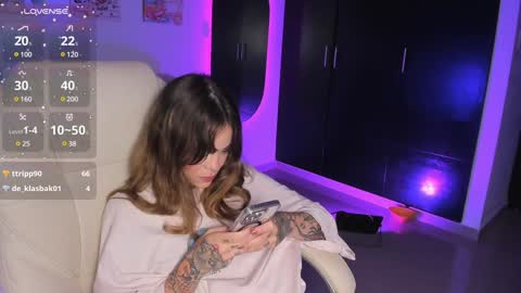   online show from 30, 1, 2025