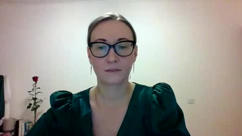 Snapshot of _sandyqueen__ chatting on 22, 11, 2025 _sandyqueen__ online show from 22, 11, 2025