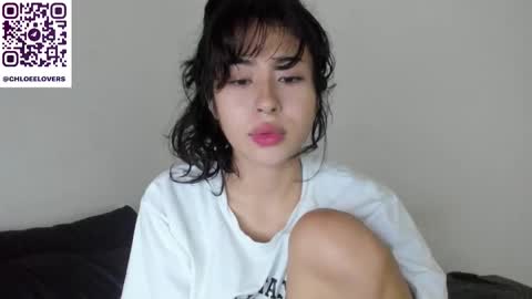 Snapshot of _scarletgirl_ chatting on 16, 3, 2026 Chloee online show from 16, 3, 2026