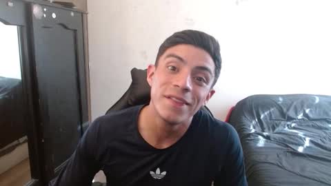 Snapshot of _schnnneider_ chatting on 30, 9, 2025 SCHNEIDER online show from 30, 9, 2025