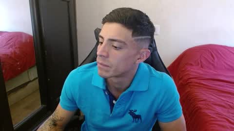 Snapshot of _schnnneider_ chatting on 3, 10, 2025 SCHNEIDER online show from 3, 10, 2025