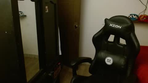 SCHNEIDER online show from 19, 11, 2025