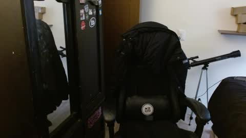 Snapshot of _schnnneider_ chatting on 11, 4, 2026 SCHNEIDER online show from 11, 4, 2026