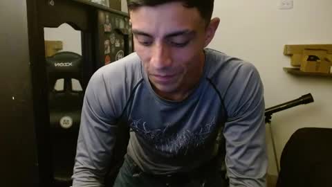 Snapshot of _schnnneider_ chatting on 16, 4, 2026 SCHNEIDER online show from 16, 4, 2026