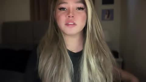 Snapshot of _seductive_jane chatting on 6, 4, 2026 ENAJ online show from 6, 4, 2026