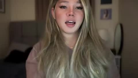 Snapshot of _seductive_jane chatting on 8, 4, 2026 ENAJ online show from 8, 4, 2026