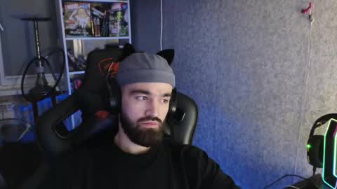 Snapshot of _serious_man chatting on 23, 11, 2025 Ask me online show from 23, 11, 2025