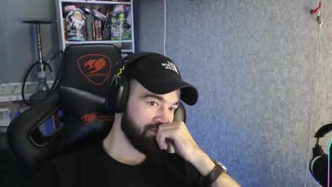 Snapshot of _serious_man chatting on 28, 11, 2025 Ask me online show from 28, 11, 2025