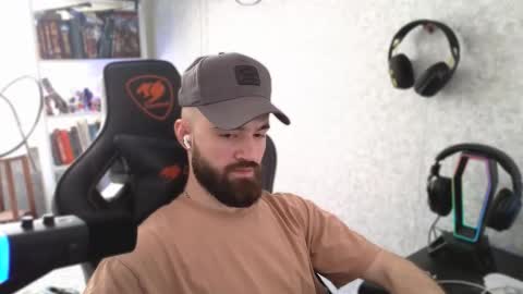 Snapshot of _serious_man chatting on 7, 3, 2026 Ask me online show from 7, 3, 2026