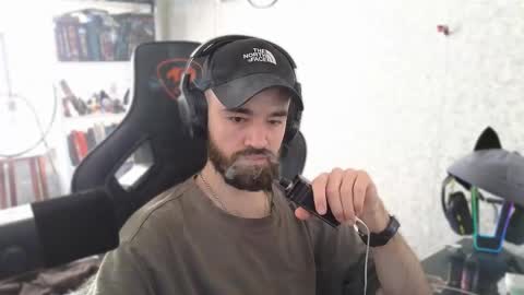 Snapshot of _serious_man chatting on 29, 3, 2026 Ask me online show from 29, 3, 2026