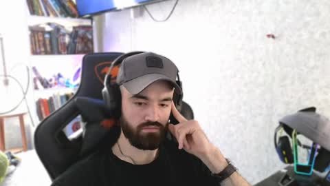 Snapshot of _serious_man chatting on 5, 4, 2026 Ask me online show from 5, 4, 2026