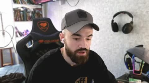 Snapshot of _serious_man chatting on 6, 4, 2026 Ask me online show from 6, 4, 2026