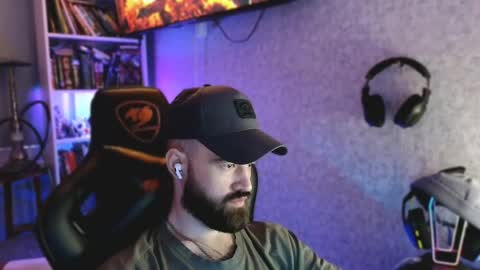 Snapshot of _serious_man chatting on 7, 4, 2026 Ask me online show from 7, 4, 2026