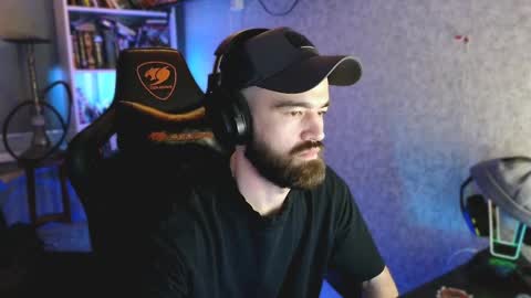 Snapshot of _serious_man chatting on 10, 4, 2026 Ask me online show from 10, 4, 2026