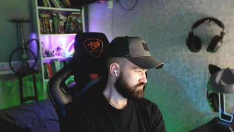 Snapshot of _serious_man chatting on 15, 4, 2026 Ask me online show from 15, 4, 2026