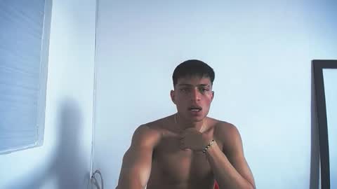 Juan Pablo-independent model online show from 5, 12, 2025