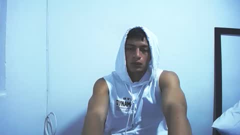 Juan Pablo-independent model online show from 18, 12, 2025