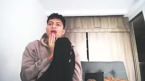 Juan Pablo-independent model online show from 19, 2, 2026