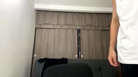 Juan Pablo-independent model online show from 21, 2, 2026