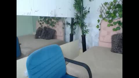 Snapshot of _sexyredhead_ chatting on 13, 4, 2026 KATA online show from 13, 4, 2026