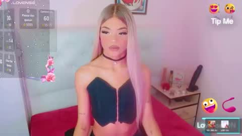 Snapshot of _shadday_ chatting on 7, 4, 2026 _shadday_ online show from 7, 4, 2026