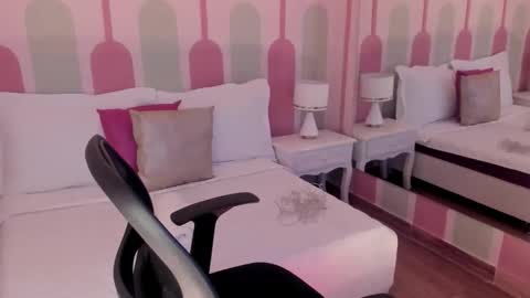 Sharlot online show from 25, 11, 2025