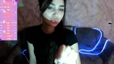 Snapshot of _shynikki chatting on 8, 10, 2025 _shynikki online show from 8, 10, 2025