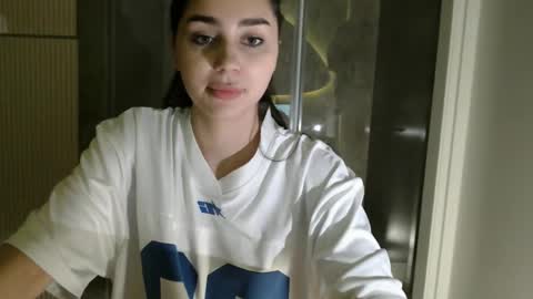 Snapshot of _shynikki chatting on 3, 5, 2026 _shynikki online show from 3, 5, 2026