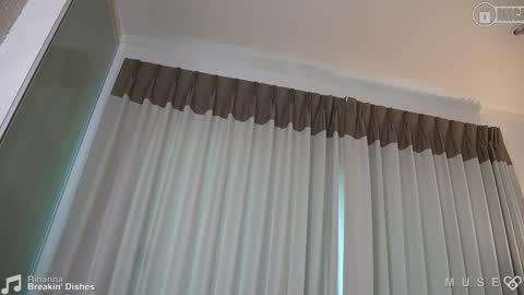 Snapshot of _sirine_ chatting on 2, 1, 2025 Marinette online show from 2, 1, 2025