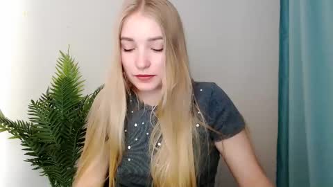 Snapshot of _snow_queen__ chatting on 20, 3, 2026 Rachel online show from 20, 3, 2026