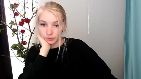 Snapshot of _snow_queen__ chatting on 27, 4, 2026 Rachel online show from 27, 4, 2026
