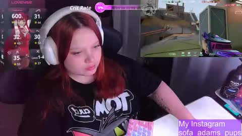 Snapshot of _sofia_adam_ chatting on 19, 11, 2025 pups online show from 19, 11, 2025