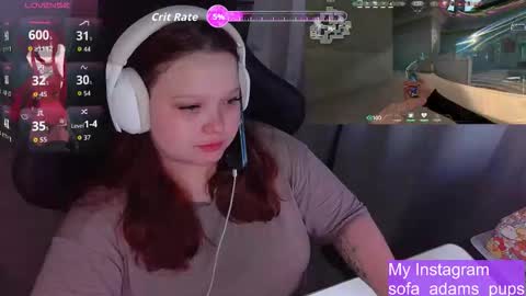 Snapshot of _sofia_adam_ chatting on 27, 11, 2025 pups online show from 27, 11, 2025