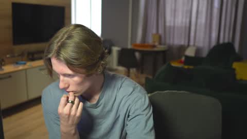 OLIVERpvt is open online show from 30, 1, 2025