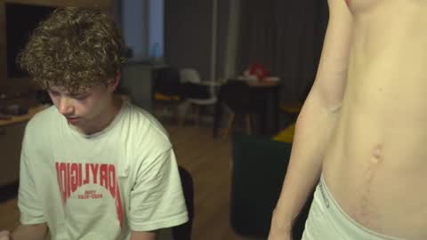 OLIVERpvt is open online show from 12, 2, 2025