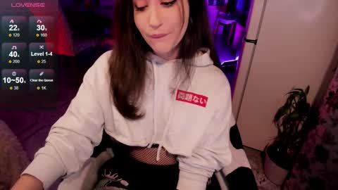 Snapshot of _sserendipityy_ chatting on 15, 10, 2025 _sserendipityy_ online show from 15, 10, 2025