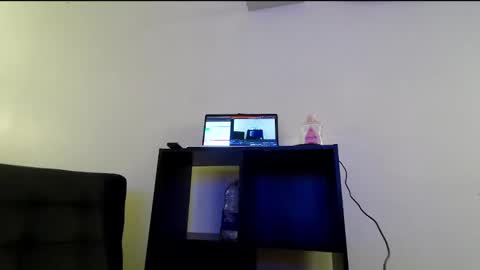 _submissiveamy888 online show from 4, 11, 2025