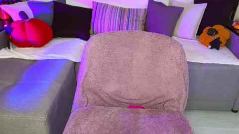 Alice online show from 26, 2, 2025